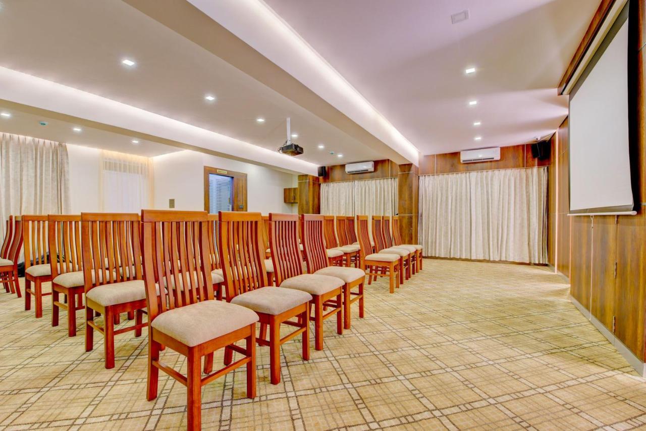 Myspace Dhruva Inn Бангалор Экстерьер фото